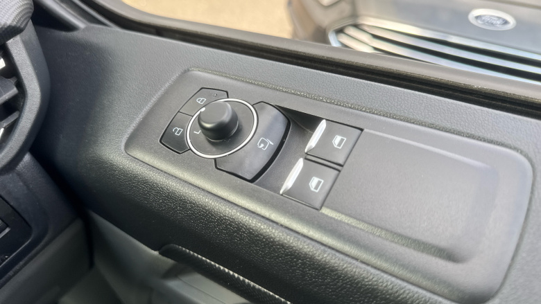 Ford Transit Custom 320 L1 Diesel Fwd 2.0 EcoBlue 150ps H1 Van Limited